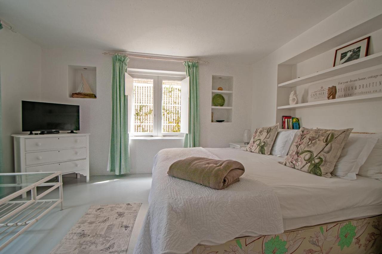 Charlotte House Apartment Stilbaai Ngoại thất bức ảnh